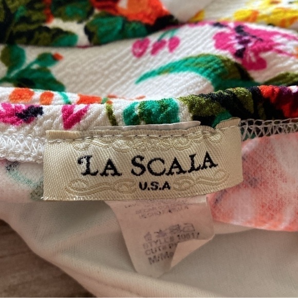 Floral Peplum Top - Picture 12 of 12